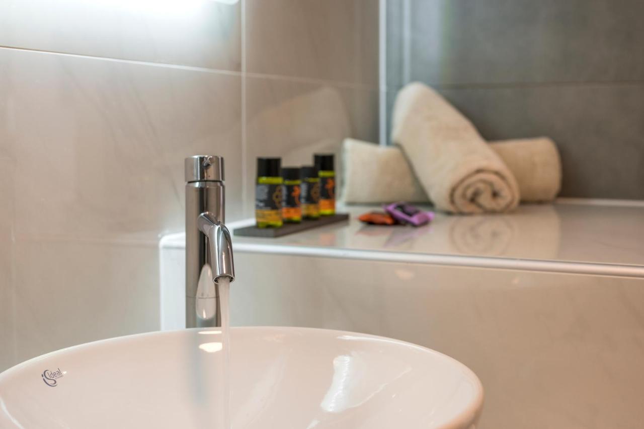 Quarters Luxury Apts 하니아 외부 사진
