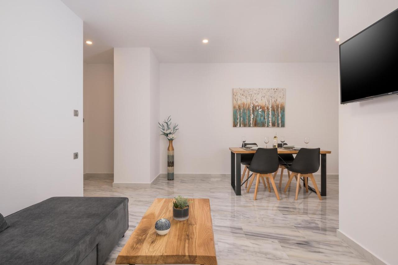 Quarters Luxury Apts 하니아 외부 사진