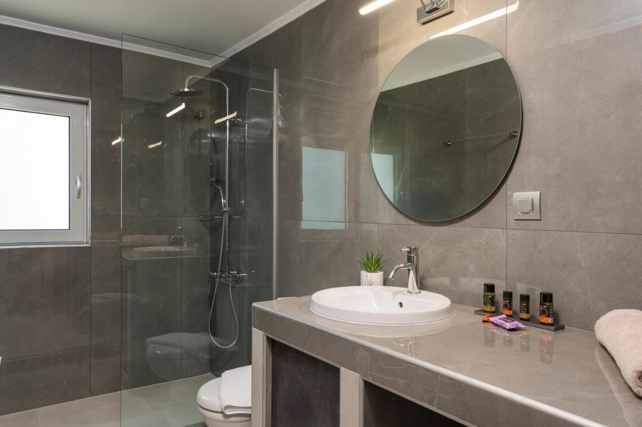 Quarters Luxury Apts 하니아 외부 사진